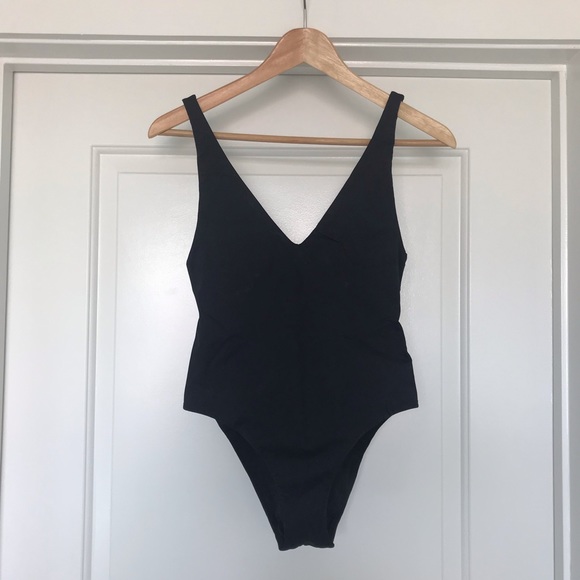 Her Ester One-Piece Swimsuit - Picture 6 of 12